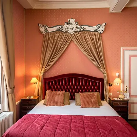 Hotel Jan Brito 4*
