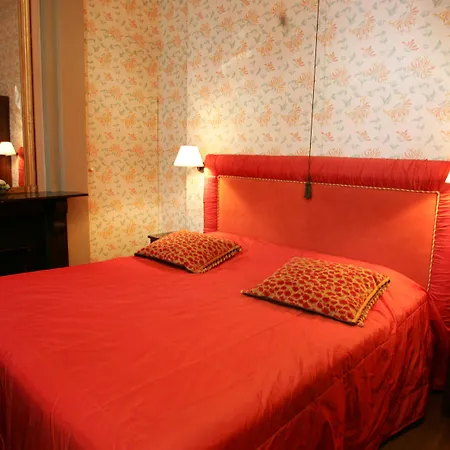 Jan Brito Hotel 4*
