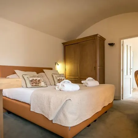 Hotel Jan Brito 4*